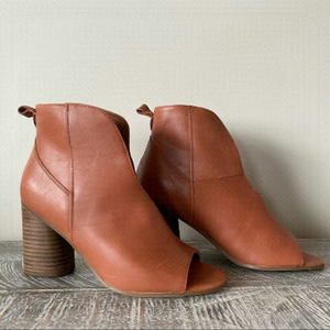 Nwob-lucca LANE-Sienna Hera Leather Peep-Toe Bootie (Size:7.5)